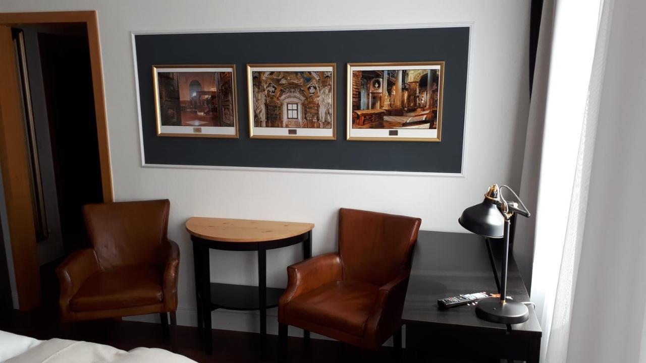 Hotel Niedersachsen 쿼켄브루크 외부 사진