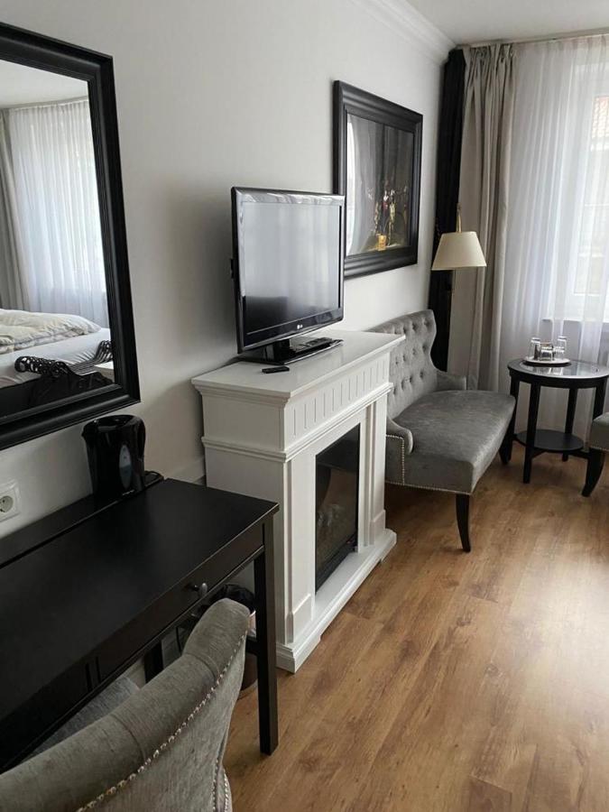 Hotel Niedersachsen 쿼켄브루크 외부 사진