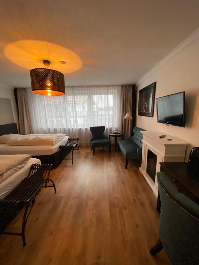Hotel Niedersachsen 쿼켄브루크 외부 사진